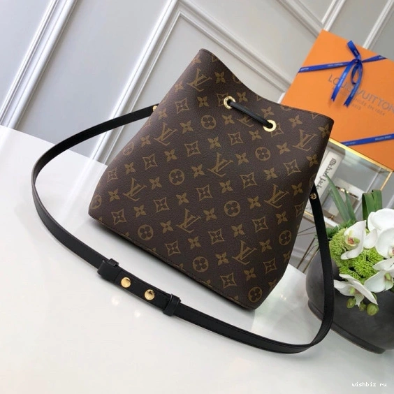 WIS LOUIS NÉONOÉ VUITTON 0314